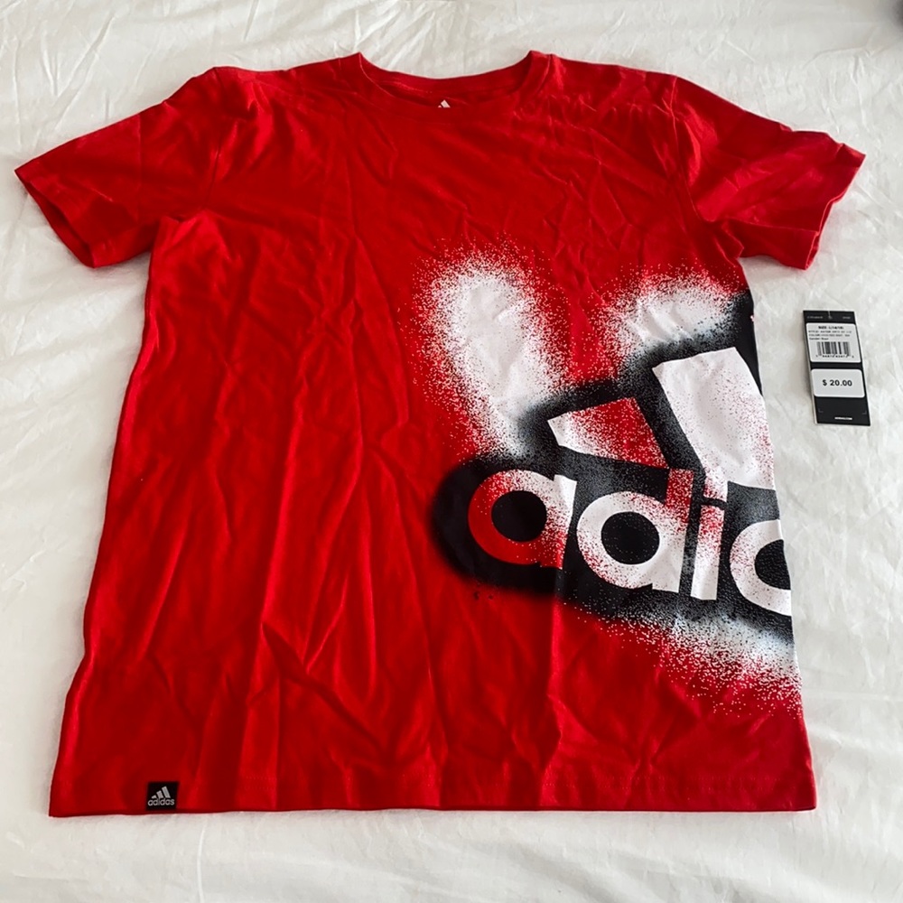 Adidas T-shirt